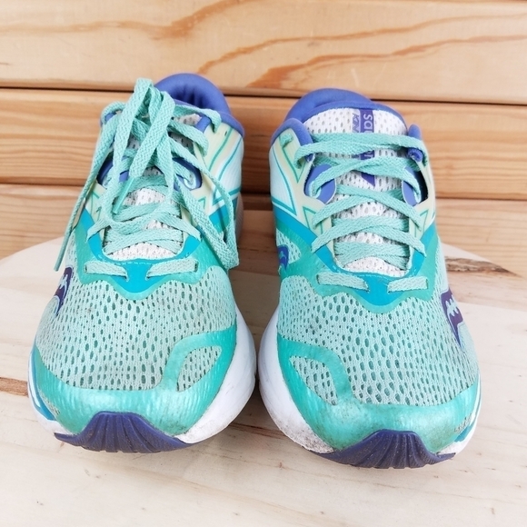 Saucony Women's 8.5 US S10418-35 Kinvara 9 Running Shoe Lace-up Aqua Green White - Picture 3 of 9